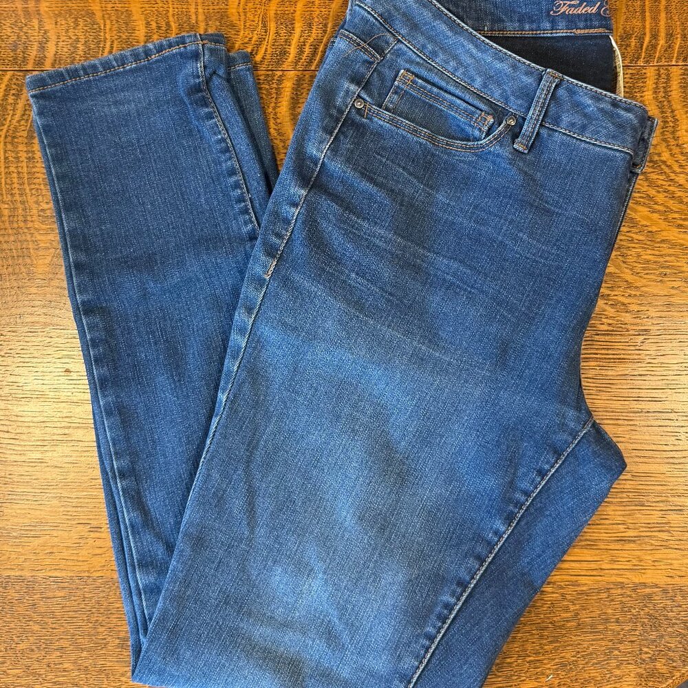 Faded Glory Jeans Women's Size 10 Ultimate Skinny Jeans Cotton Blend Mach. Wash